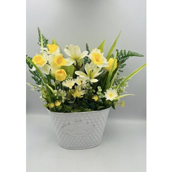   Fehér kaspós asztaldísz fehér és sárga virágokkal – élethű művirág (2.) válaszható felirattal