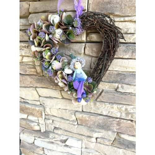 Szív alakú ajtódísz -levendula manóval