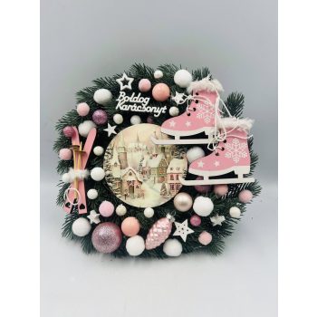   30 cm-es műfenyős karácsonyi ajtódísz – rózsaszín díszítéssel