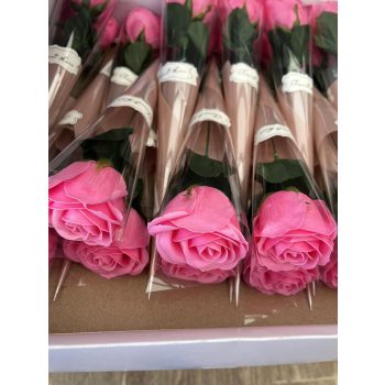   Pink szappan rózsa – illatos, nagyfejű dekor virág (32 cm)