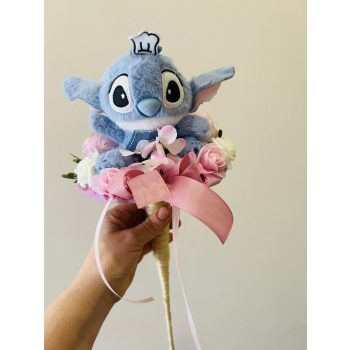   Stitch kék ballagási csokor – rózsaszín díszítéssel ovis ballagási csokor