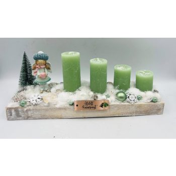 Menta színű karácsonyi figurás adventi 4 gyertyás 