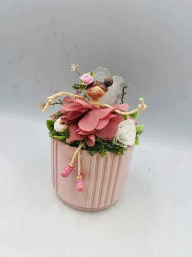 Angyalkás virágkompozíció kerámia kaspóban – maradandó ajándék VÁLASZTHATÓ FELIRATTAL 