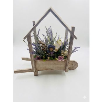   Faház keréken rusztikus virágdekor – 46x14,5x46 cm díszítve