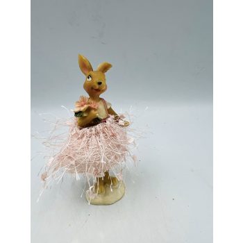 Nyuszi virággal – lány (poly, 11,5 cm)