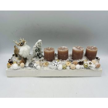   30 cm-es fa tálcás, szarvasos, 4 gyertyás adventi asztaldísz – extra
