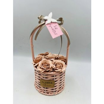   Illatos szappan rózsa kosárban – púder színű elegáns ajándék