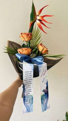 Papagályvirágos ballagási csokor -szalaggal