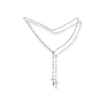 Fehér rózsafüzér – klasszikus vallási kegytárgy