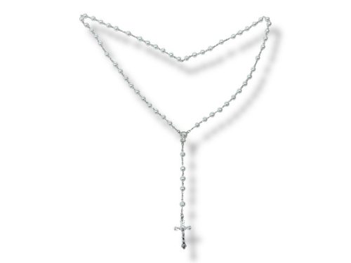 Fehér rózsafüzér – klasszikus vallási kegytárgy