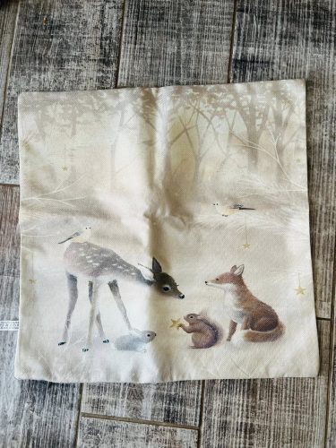 DÍSZPÁRNAHUZAT őzikés 43,5x43,5 CM 