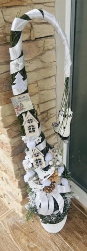 Fehér díszítésű Grincsfa vágott zsurlóból – 1 méteres