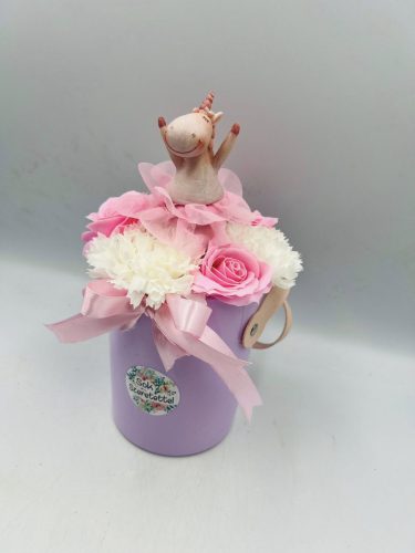 Unikornisos virágbox – varázslatos ajándék sok szeretettel