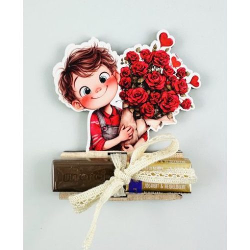 Anyák napi csokitartó kisfiú figurával – „Boldog Anyák Napját” | Kedves ajándék csokival kombinálható az ár 1 db vonatkozik és az édességet nem tartalmazza!