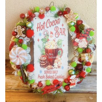    „Hot Chocolate Bar” ajtódísz – 35 cm, meleg téli hangulatban