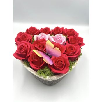 Szives rózsabox szeretlek pillangóval