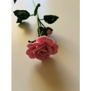 Horgolt kézműves rózsa